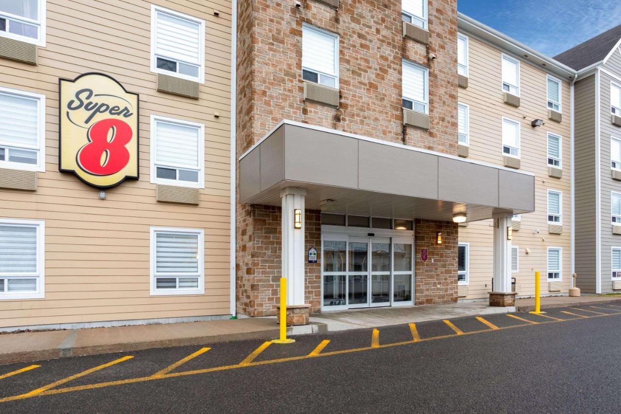 Super 8 By Wyndham Quebec City Luaran gambar