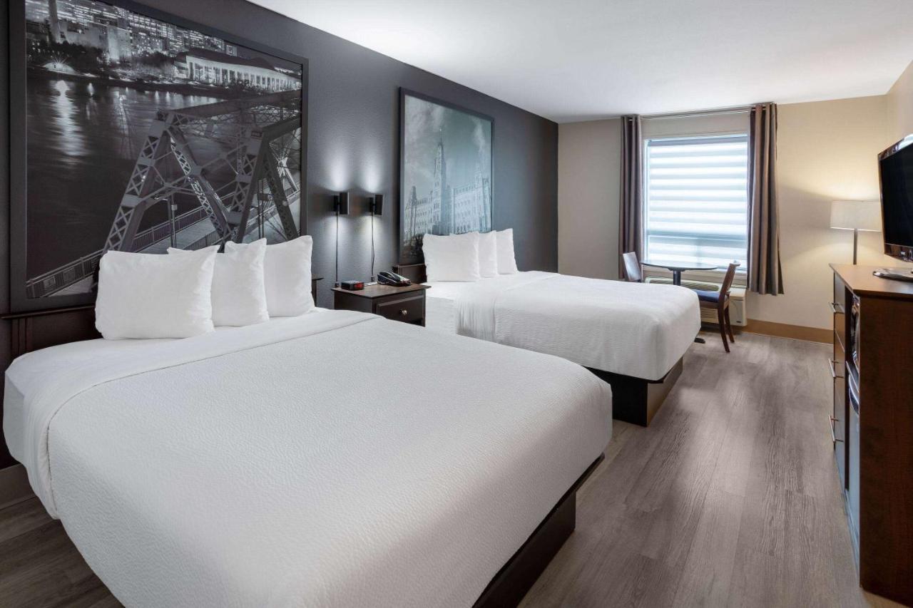 Super 8 By Wyndham Quebec City Luaran gambar