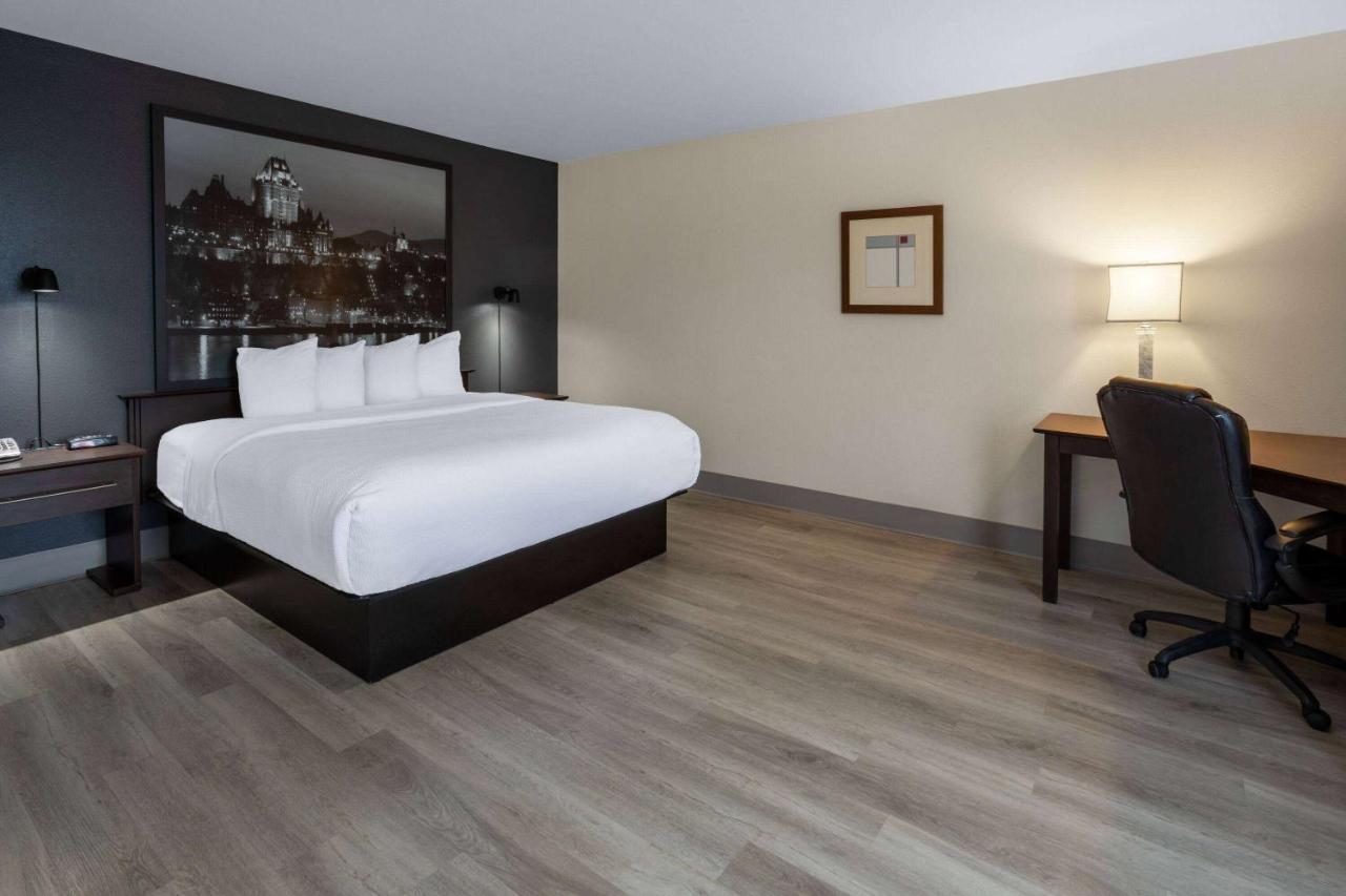 Super 8 By Wyndham Quebec City Luaran gambar