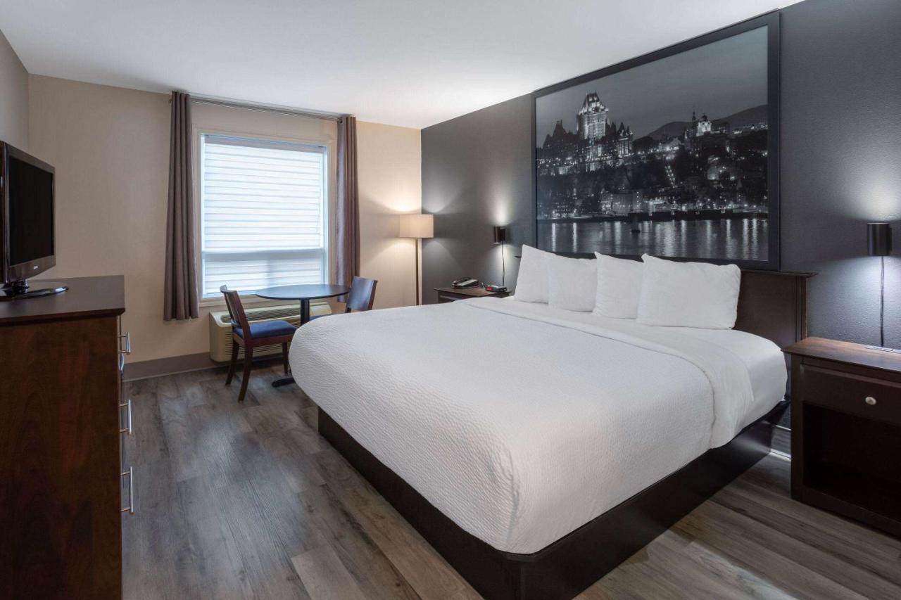 Super 8 By Wyndham Quebec City Luaran gambar